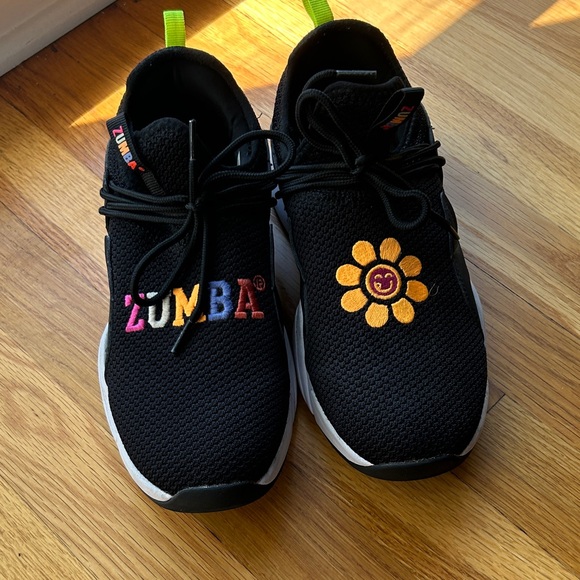 Zumba Fitness  Black Sneakers with Multicolor Logo - Picture 1 of 5